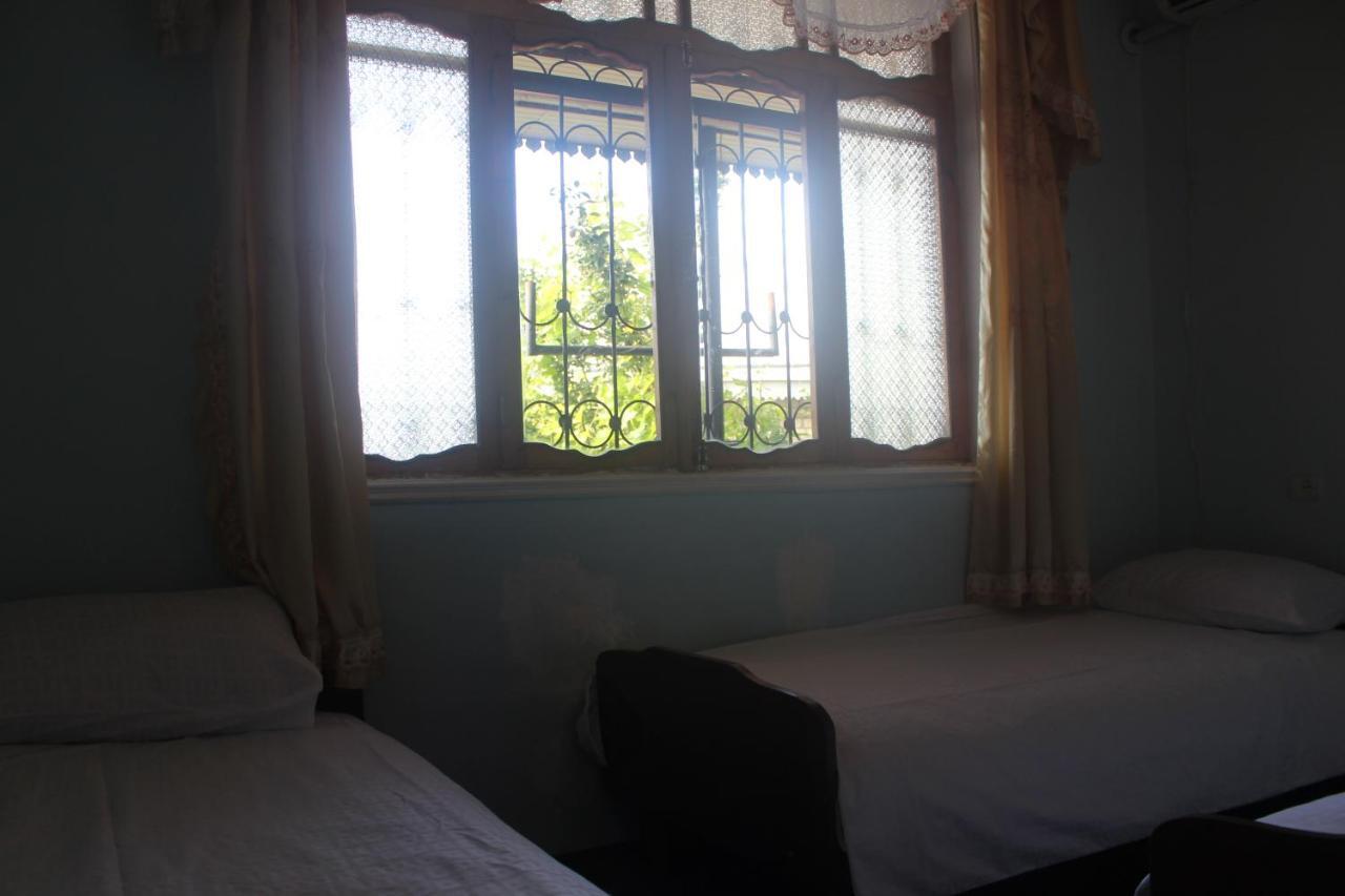Canal Hostel Şǝki Esterno foto